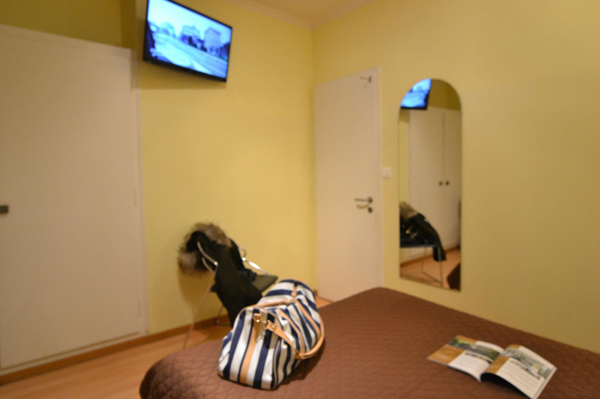 Hotel Moderne Geneva Bagian luar foto