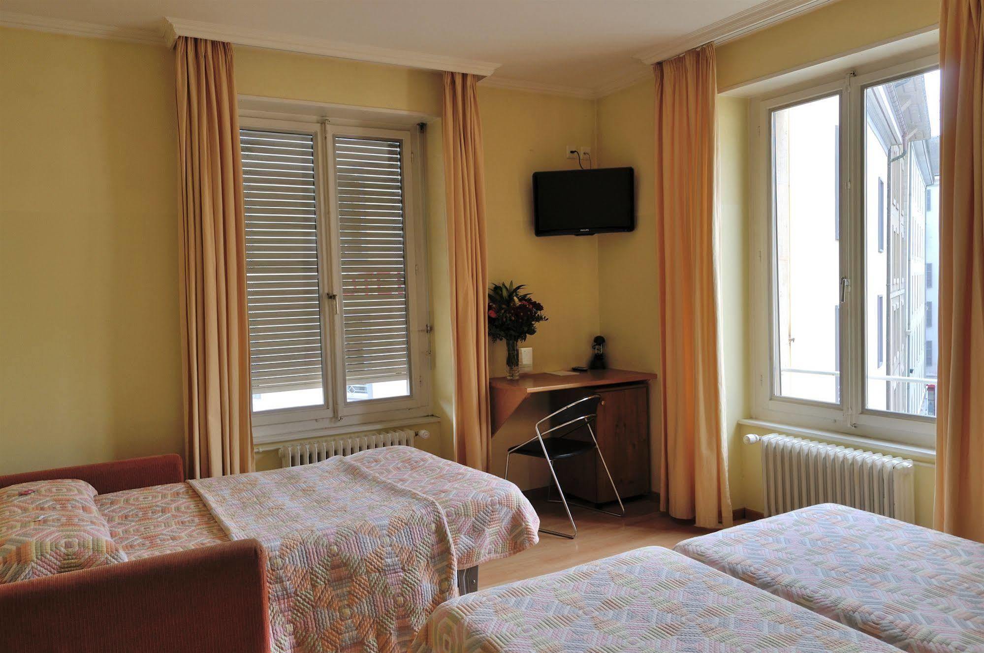 Hotel Moderne Geneva Bagian luar foto